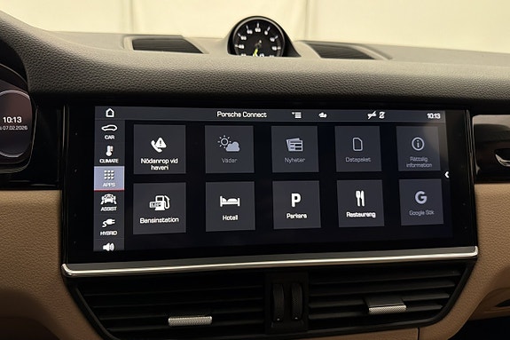 Porsche Cayenne 25 of 30