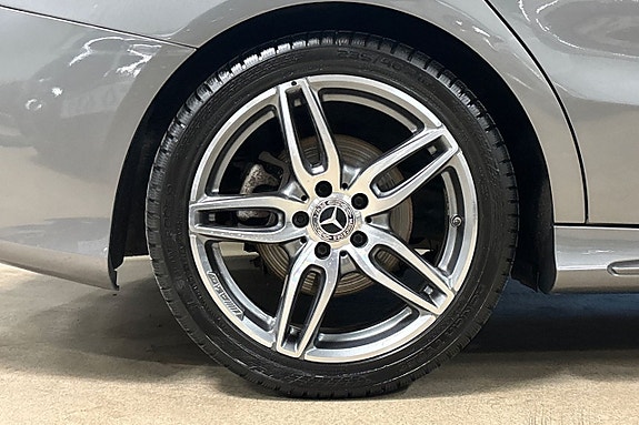 Mercedes-Benz CLA200 11 of 27
