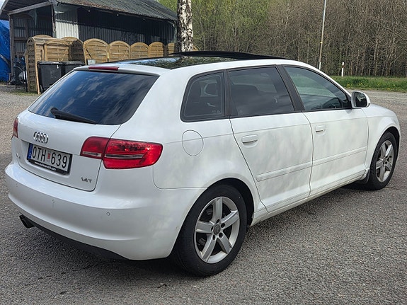 Audi A3 4 of 5