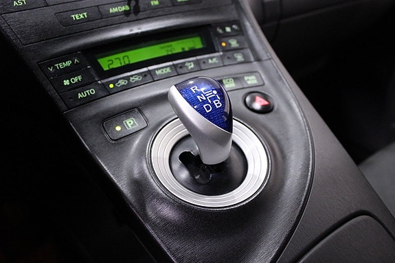 Toyota Prius 22 of 24