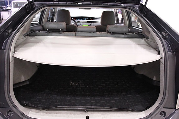 Toyota Prius 17 of 24