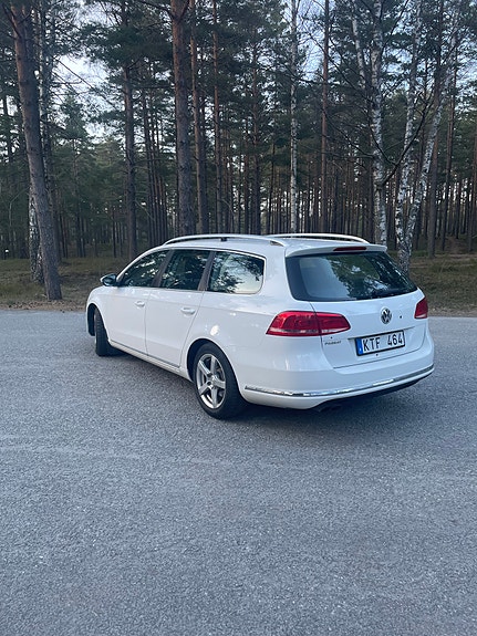Volkswagen Passat 3 of 5