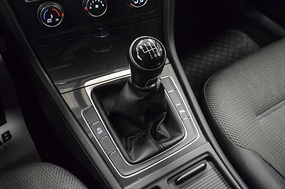 Volkswagen Golf I 18 of 23