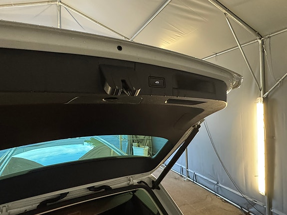 Volkswagen Passat Alltrack 9 of 9