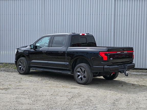 Ford F-150 4 of 5