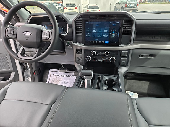 Ford F-150 9 of 13