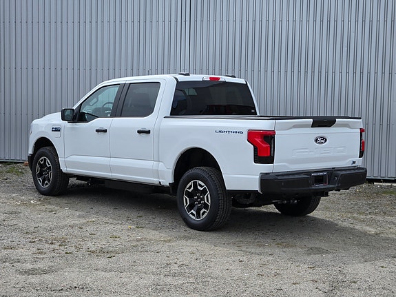 Ford F-150 2 of 5