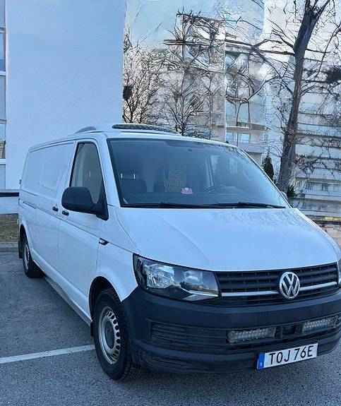 Volkswagen Transporter 4 of 5