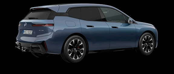 BMW iX 2 of 3