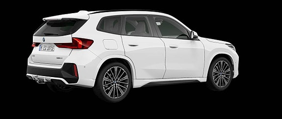 BMW iX1 2 of 3
