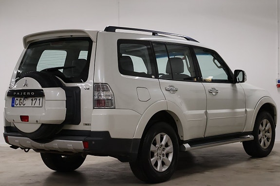 Mitsubishi Pajero 5 of 21