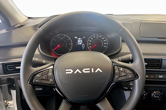 Dacia Sandero 12 of 17
