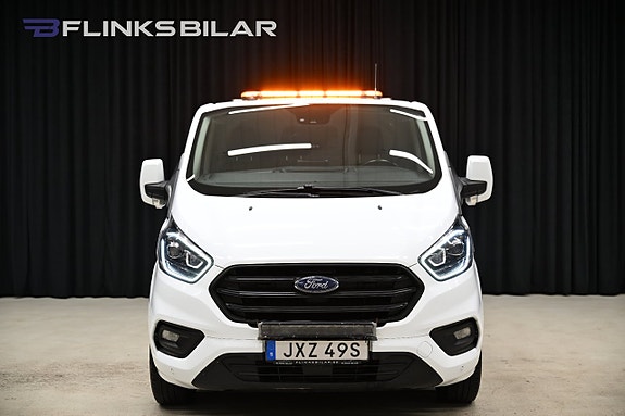 Ford Transit Custom 13 of 28