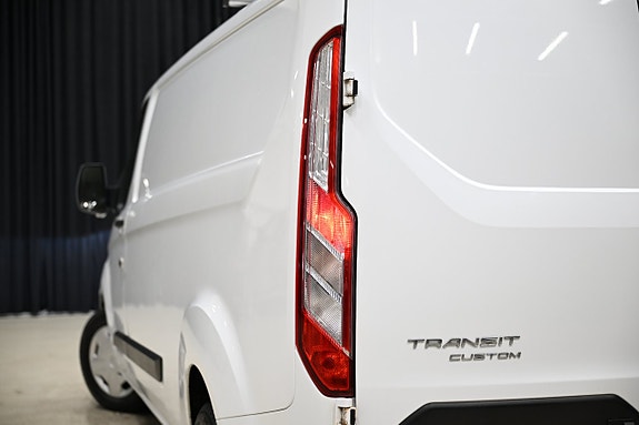 Ford Transit Custom 12 of 28