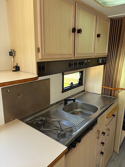 KABE Safir 590 GLE 4 of 7