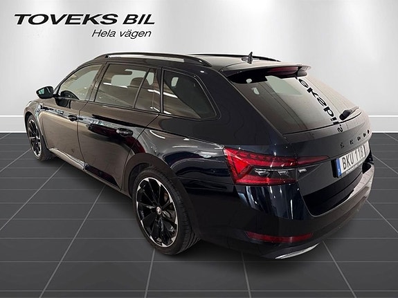 Skoda Superb 3 of 5