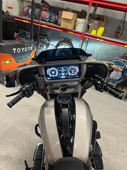 Harley-Davidson CVO STREET GLIDE 5 of 5
