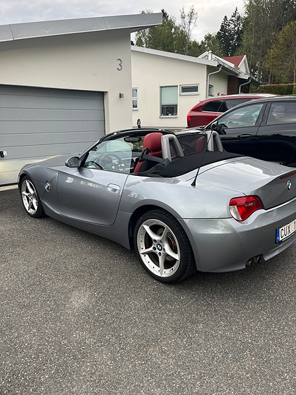 BMW Z4 2 of 5