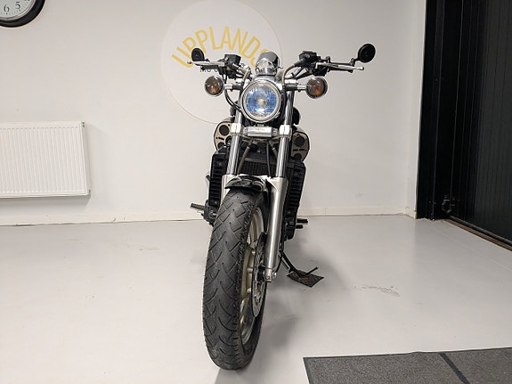 Yamaha Vmax 1200 3 of 6