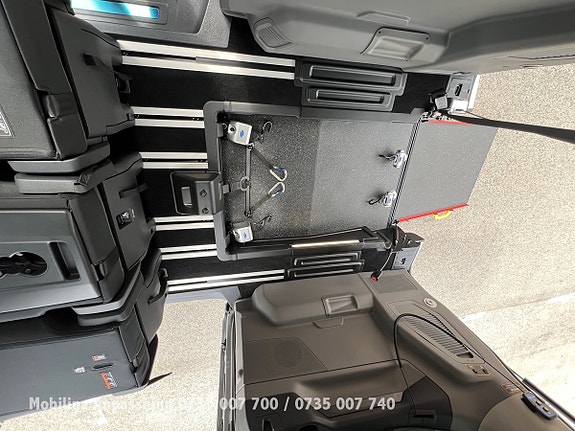 Ford Custom Tourneo 27 of 30