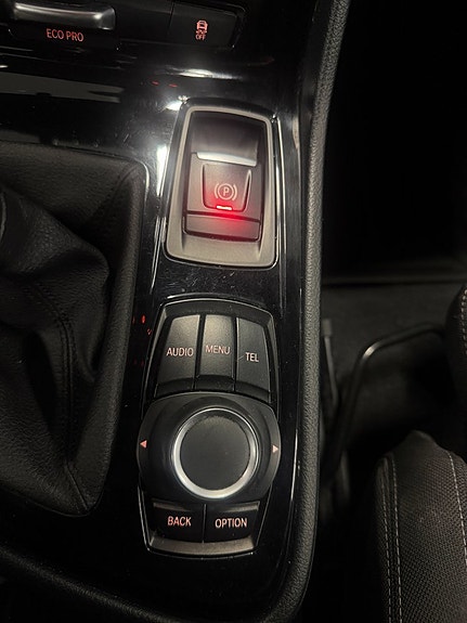 BMW 216d 22 of 30