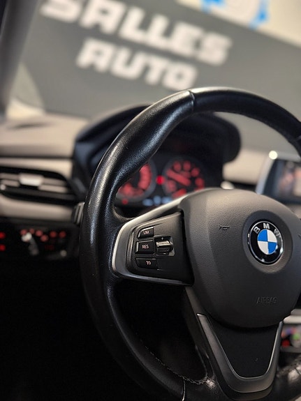 BMW 216d 18 of 30