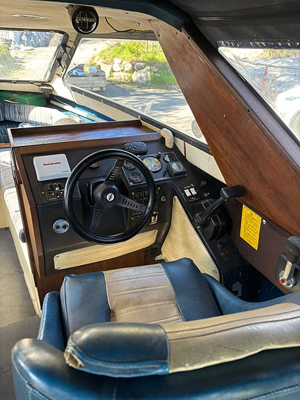 FYND! Flipper 640 ink bromsad trailer. Volvo Penta AQ205 HK + extra hardtop 5 of 10