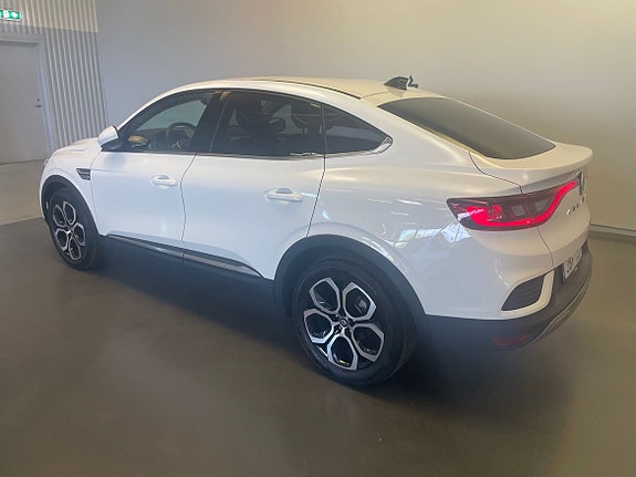 Renault Arkana 3 of 5