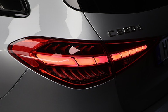 Mercedes-Benz C220 d 7 of 26
