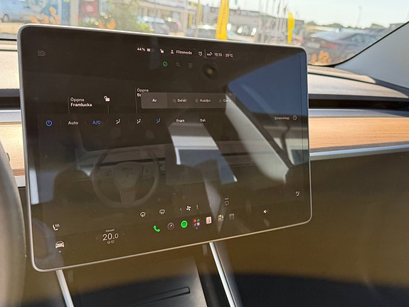 Tesla Model 3 24 of 24