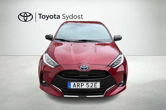 Toyota Yaris 5 of 5