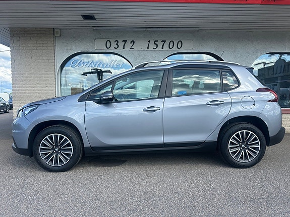 Peugeot 2008 2 of 5