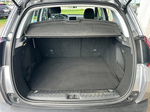 Peugeot 2008 9 of 15