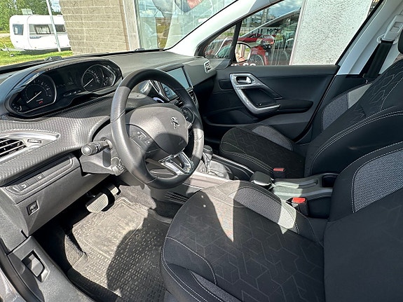 Peugeot 2008 4 of 5
