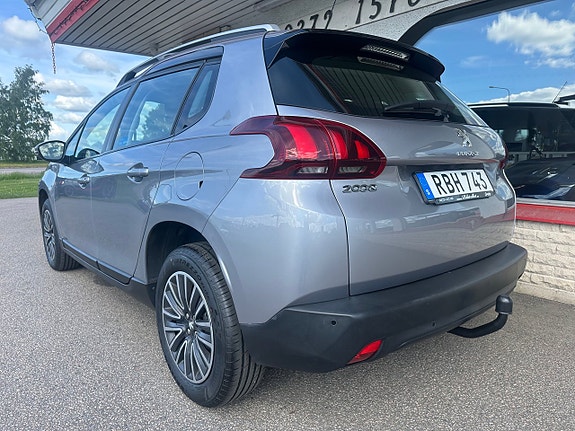 Peugeot 2008 3 of 5