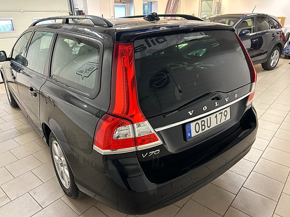Volvo V70 4 of 9