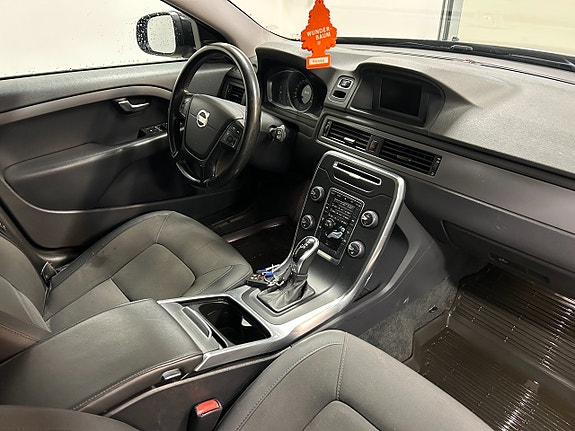 Volvo V70 6 of 9