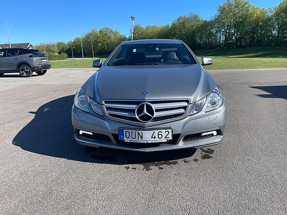 Mercedes-Benz E250 2 of 5