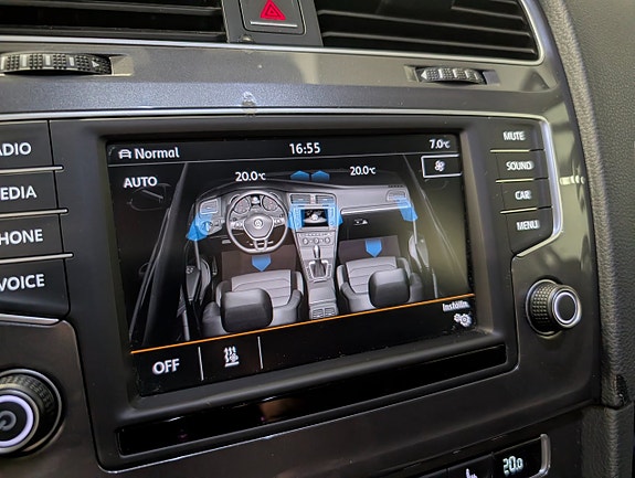 Volkswagen Golf Alltrack 16 of 20