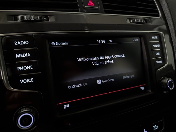 Volkswagen Golf Alltrack 13 of 20