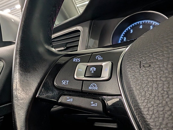 Volkswagen Golf Alltrack 12 of 20