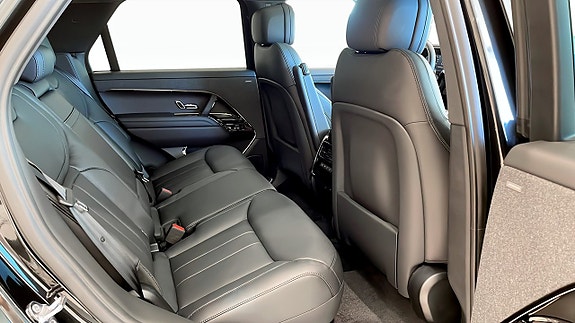 Land Rover Range Rover Sport 5 of 5