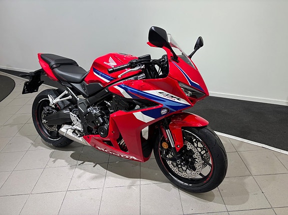 Honda CBR650R  E-Clutch 5 Års garanti 2 of 3
