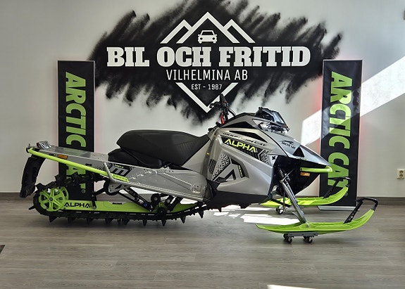Arctic Cat Mountain Cat M8000 154" A1 2 of 4