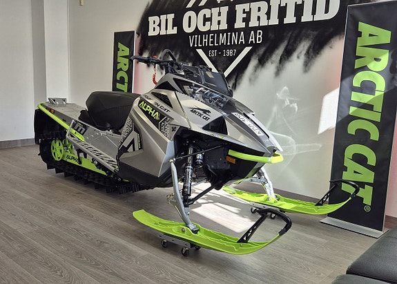 Arctic Cat Mountain Cat M8000 154" A1 3 of 4