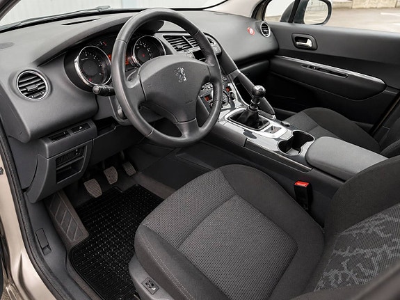 Peugeot 3008 11 of 15