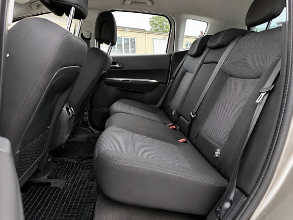 Peugeot 3008 13 of 15