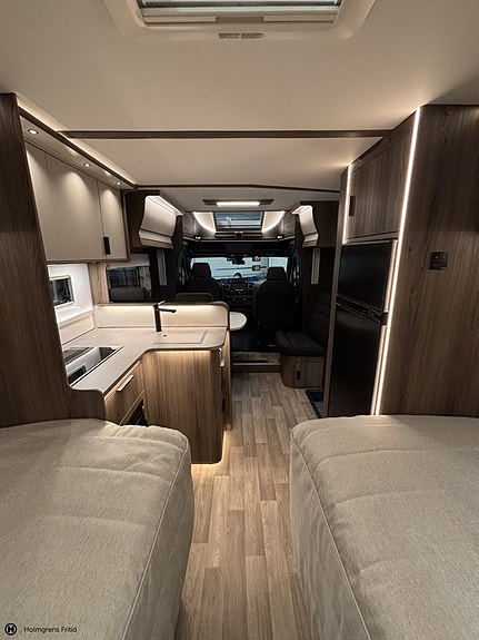 Kabe Travel Master Royal X 780 LT 24 of 27
