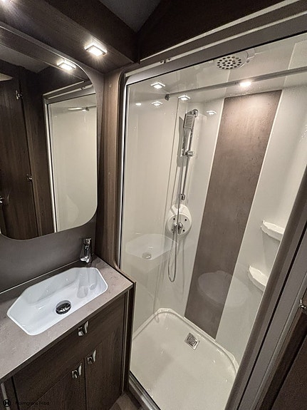 Kabe Travel Master Novum 750 T 14 of 27