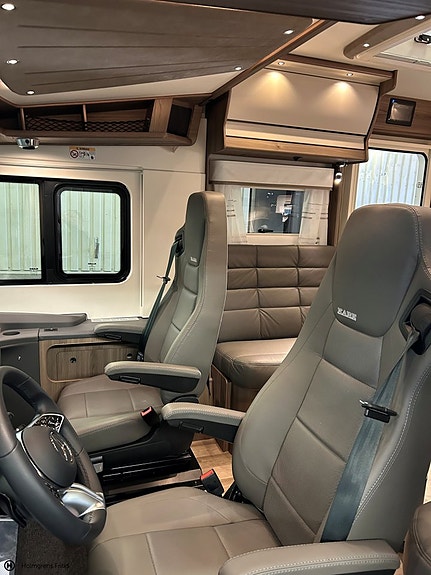Kabe Travel Master Imperial 860 LGB 15 of 27